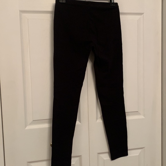 HUE Black Leggings Lightly Used Small - Picture 4 of 9